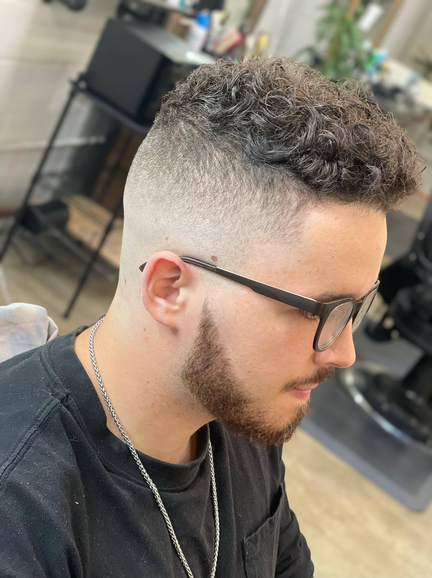 Top 11 Hair Salons in Chicago for Stunning Transformations, image size:1440x1923